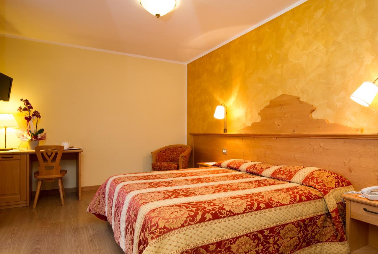 Hotel Al Prato Fiera Di Primiero Esterno foto