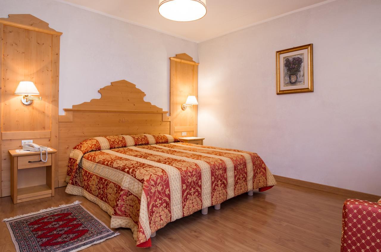 Hotel Al Prato Fiera Di Primiero Esterno foto