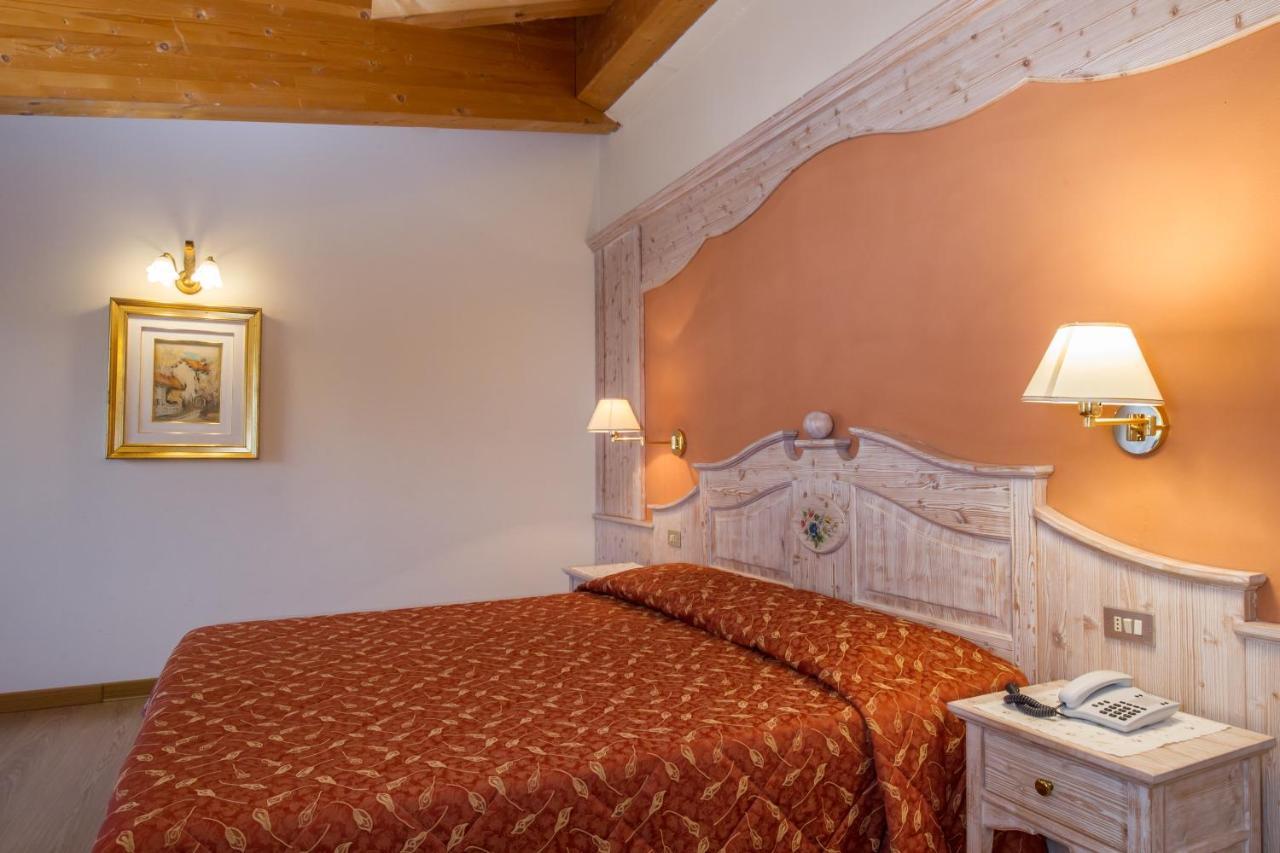 Hotel Al Prato Fiera Di Primiero Esterno foto