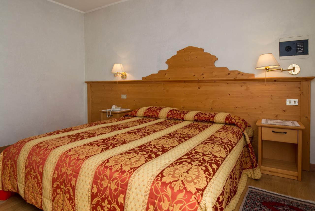 Hotel Al Prato Fiera Di Primiero Esterno foto